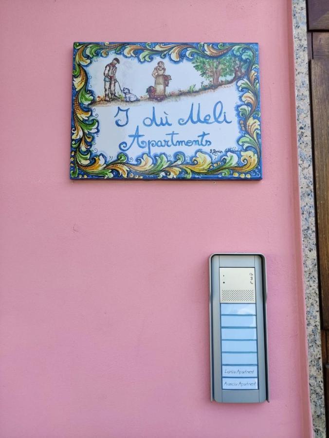 I Du Meli Apartments Taormina Eksteriør billede