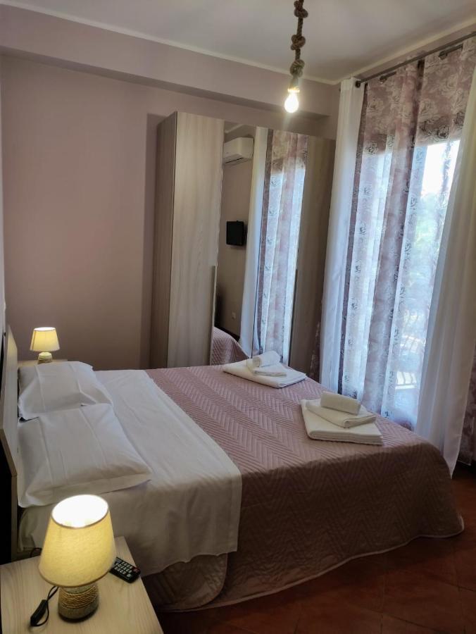 I Du Meli Apartments Taormina Eksteriør billede